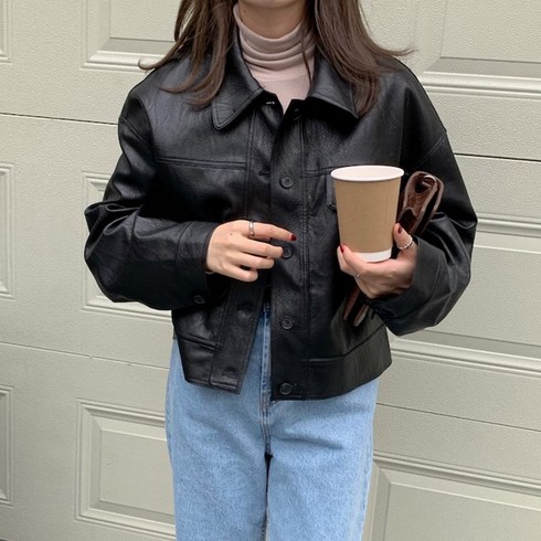 타니즈 티바 카라넥 세미크롭 여성 가죽자켓