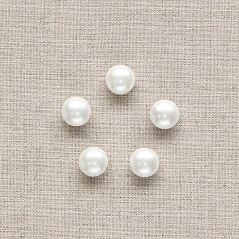 섬세한 아름다움으로 옷에 개성을 더하는 코하스아이디 사넬 진주 단추
