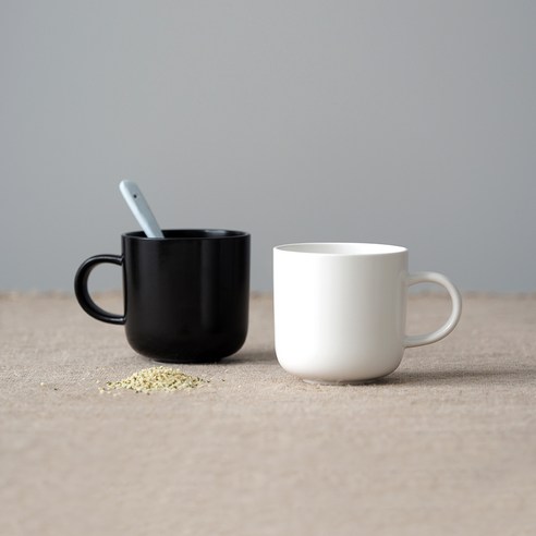 보울보울 국산 레트로라인 머그 320ml, 밀크화이트 + 미드나잇블랙, 2개