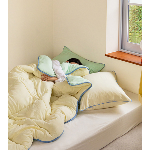 床上用品  梳妝  羽絨被  深度睡眠  睡眠  蜂蜜睡眠  深度睡眠  睡前  被子  被子