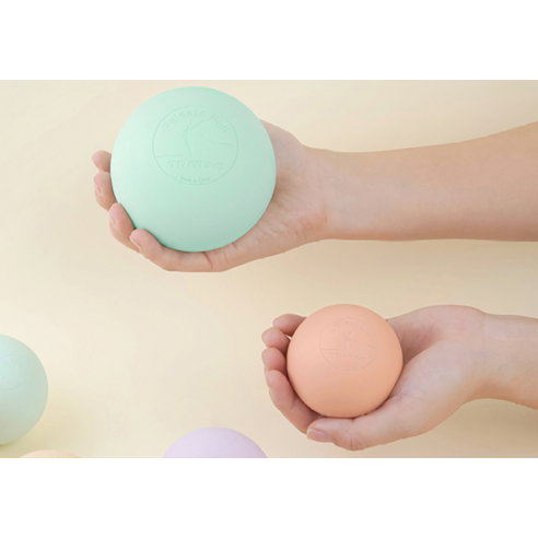 근육 통증과 긴장을 완화하는 집에서 사용할 수 있는 혁신적인 마사지볼