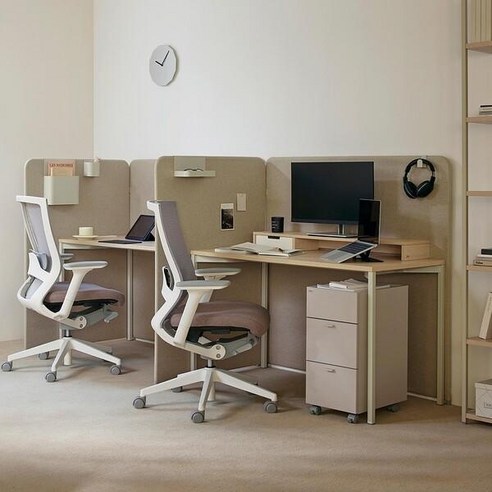 좁은 공간, 답답한 책상 탈출! 일룸 모드 1200 책상으로 넓고 쾌적하게 공부하세요 일룸책상