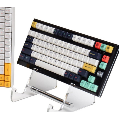 투명한 아름다움과 편안함, 타미나요 키보드 아크릴 거치대로 완성하세요.