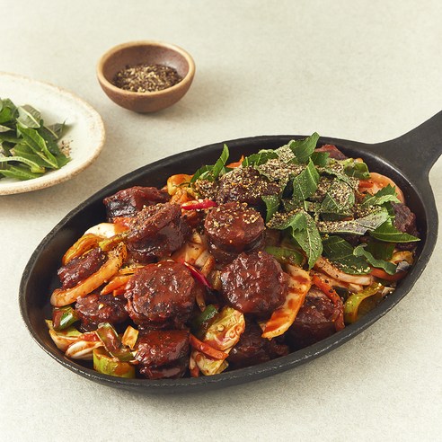 깻잎 향 솔솔 나는 매콤한 순대볶음, 10분 만에 완성!