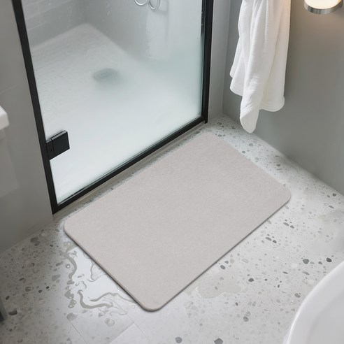 5초 만에 뽀송한 발, 코멧 홈 규조토 매트로 쾌적한 욕실을!
