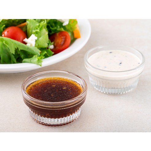 풀무원 드레싱으로 샐러드의 맛있는 변화를 경험하세요!