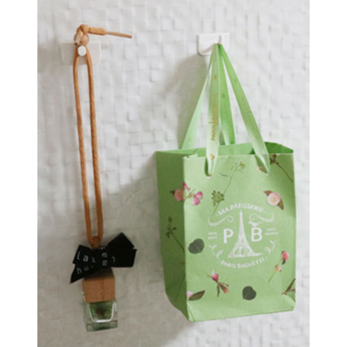 못 없이 깔끔하게, 벽에 자유를 선물하세요.