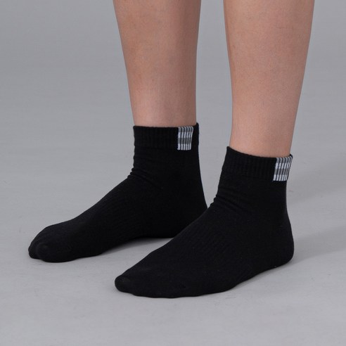 편안함과 스타일이 완벽하게 조화된 베이스알파 남성용 에센셜 양말