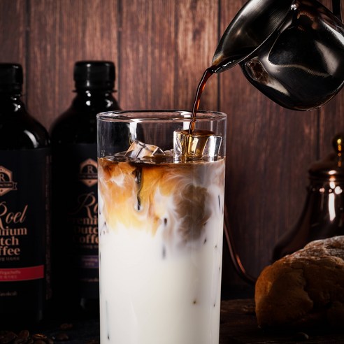 풍부한 아로마와 깊은 맛으로 감각을 자극하는 로엘 더치커피 원액