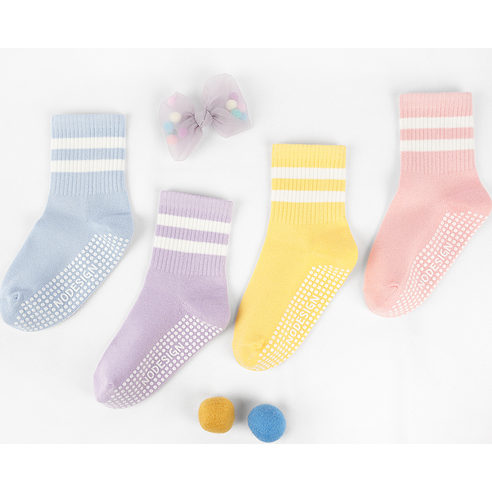 미끄럼 방지 양말 하나로, 우리 아이 안전 지킴이!