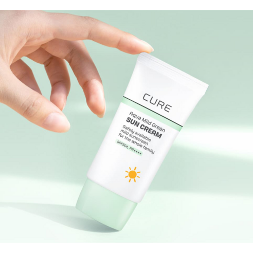 수분 오아시스처럼 촉촉하고 산뜻하게, 자외선으로부터 피부를 지켜주는 김정문알로에 선크림