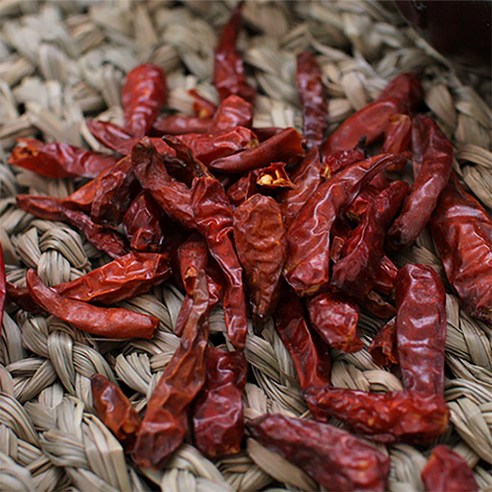 깊고 풍부한 매운맛으로 요리의 풍미를 더해주는 복이네먹거리 베트남 건고추