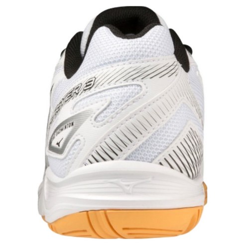 코트 위를 지배하는 날렵한 움직임, 미즈노 스카이 블라스터 인도어화