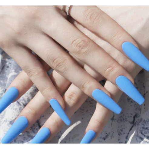 네온 컬러 젤네일로 답답한 일상에 톡톡 튀는 즐거움을 더하다