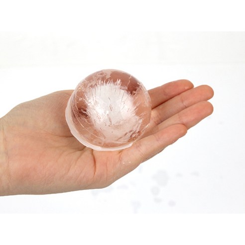 마이스타일 빅아이스 트레이: 거대한 얼음으로 더 차가운 여름