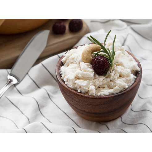 입안 가득 퍼지는 행복한 미식 경험, 영준목장 수제 크림치즈 딸기