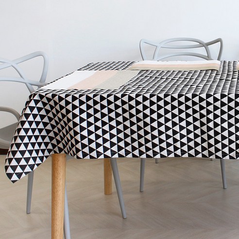 리빙엠 북유럽 테이블보 삼각, 블랙, 2인(90 x 140 cm)