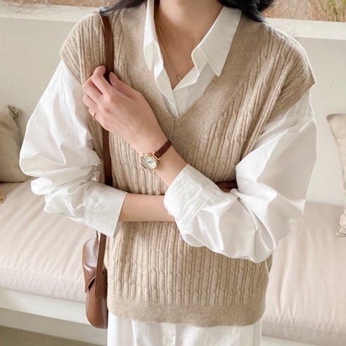 여성용 에튜 램스울 베이직 브이넥 루즈핏 심플 데일리 꽈 조끼