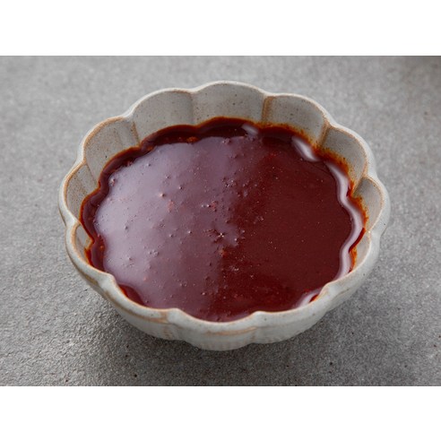 매콤달콤한 다목적 소스로 요리에 마법을 부여하세요