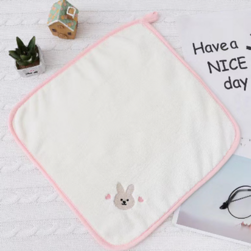 부드럽고 흡수성이 뛰어난 타이탄 고퀄리티 고리 미니 수건