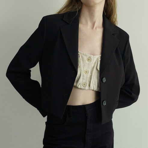 라인스튜디오원 여성용 hidden button crop jacket