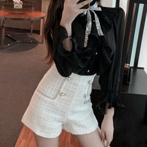 비비에모 나빌리에 플리츠 스트랩 블라우스 00392