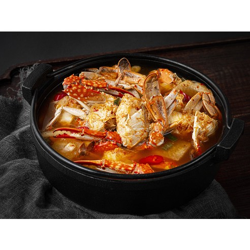 간편하게 끓여 푸짐하고 얼큰하게 즐기는 마이셰프 얼큰한 꽃게탕 밀키트