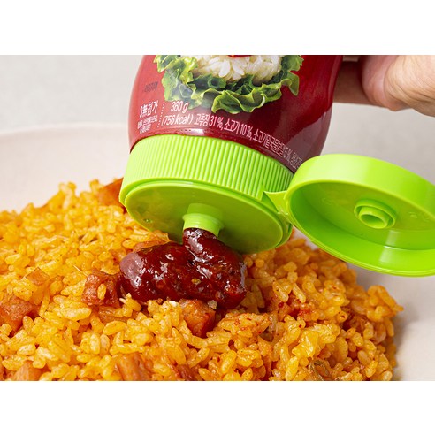 입맛 돋우는 마법, 풀무원 고기듬뿍 소고기 볶음 고추장