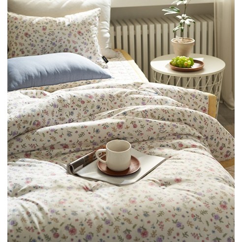 床上用品  梳妝  羽絨被  深度睡眠  睡眠  蜂蜜睡眠  深度睡眠  睡前  被子  被子