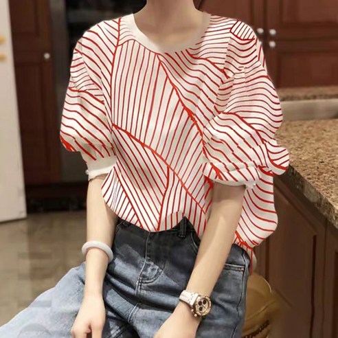 女 時尚 服裝 上衣 短袖 t卹 成年女人 成年女人 女士 女人 涼爽 夏天 夏天 夏天 夏天 夏天 夏天 涼爽的夏天 仲夏 夏天 夏天 炎熱的夏天炎熱的夏季 炎熱的夏季 夏 夫人 夫人 冷靜 冷靜 女裝 服裝 短袖T卹