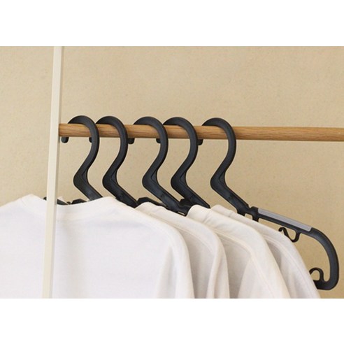 효율적인 의류 관리를 위한 완벽한 옷걸이
