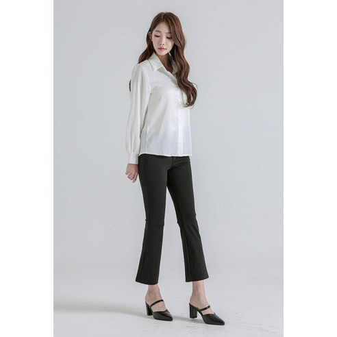 편안한 착용감과 세련된 스타일을 동시에 완성하는 스판 하이웨스트 부츠컷 슬랙스