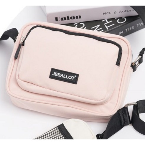 합리적인 가격과 완벽한 디자인의 조화: 쥬벨로 아미고 크로스백