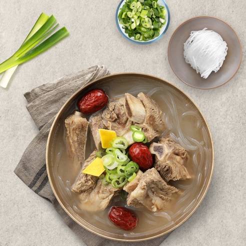 풍성하고 맛있는 참스토리 왕갈비탕으로 식탁에 활력을 불어넣으세요!