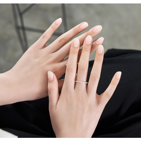 손쉽게 완성하는, 부드러운 크리미 시럽 젤 네일