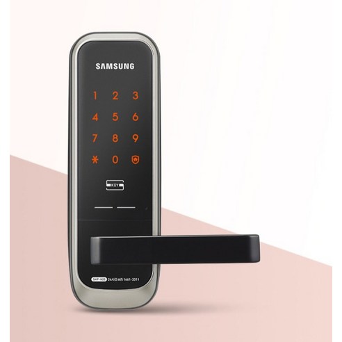 품질과 성능에 대해 매우 만족하고 있으며, 특히 전자키와 방범설정 기능에 대해서 많은 칭찬을 하고 있습니다.