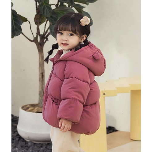 겨울철 어린이를 위한 완벽한 따뜻하고 세련된 후드점퍼
