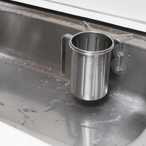 빛나는 스테인리스, 주방을 예술로 승화시키다