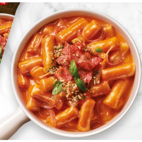 5분 만에 완성되는 마법, 떡볶이의 신 로제 떡볶이!