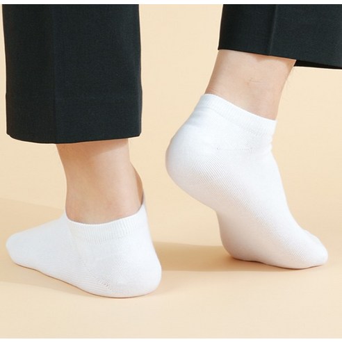 남성의 발밑에 편안함과 스타일을 선사하는 착스 남성용 프리미엄 스니커즈 양말