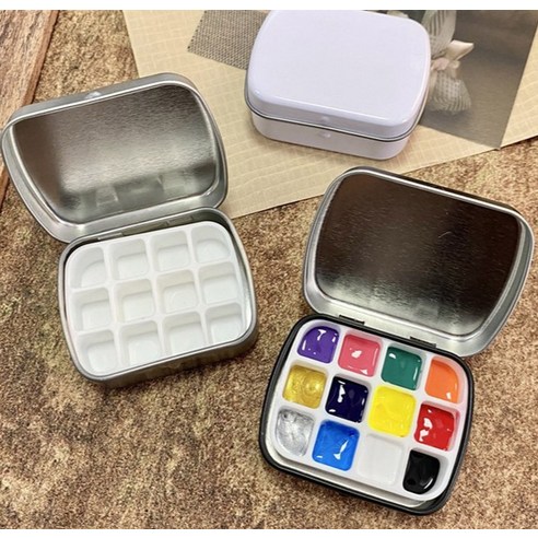 좁은 공간, 컬러 고민 끝! 퍼니네일 팔레트로 나만의 젤네일을 완성하세요.