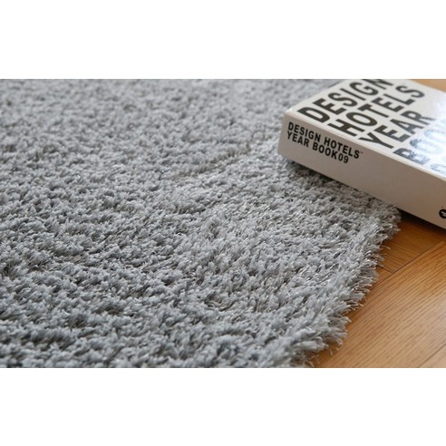 포근함과 스타일을 더하는 바이빔 리파인 샤기 원형 러그