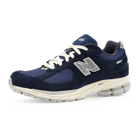 발 편한 데일리 스니커즈, 뉴발란스 2002로 스타일과 편안함을 한번에!