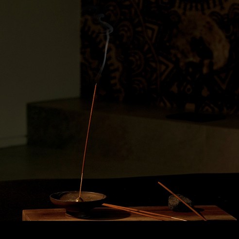 향기로 일상을 물들이는 마법, 힐센스 인센스 스틱 라벤더향