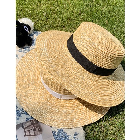 스타일과 시원함을 책임지는 여름 필수템, 마켓에이 마레 라탄 파나마햇