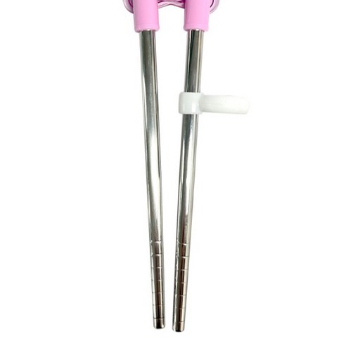 반짝이는 꿈을 담은 식탁, 르번 캐치 티니핑 교정 젓가락과 함께!