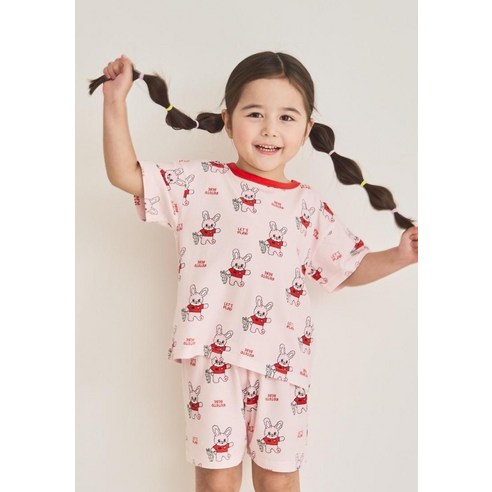 땀 많은 아이에게 쾌적한 여름을 선물하는 헐렁핏 면혼방 실내복