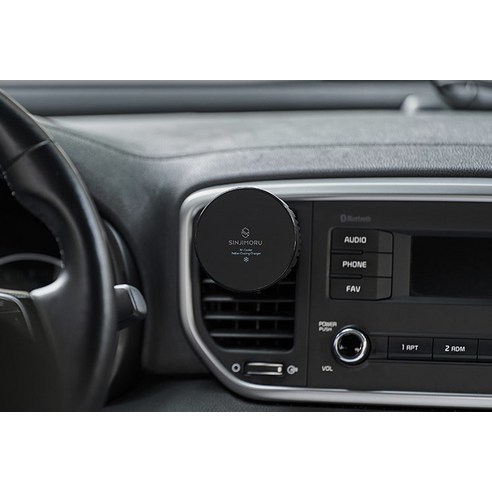 차량에서 스마트폰 냉각 및 무선 충전을 위한 최적의 솔루션, 신지모루 M-쿨러