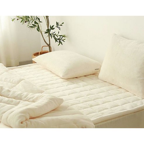 아늑한 겨울 침대 패드