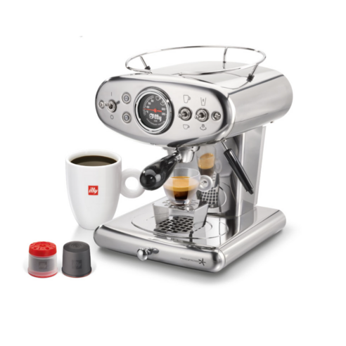 가정에서 바리스타 수준의 커피를 즐기는 일리 커피머신